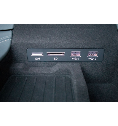 USB hub - Retrofit kit - Audi Q7 4M