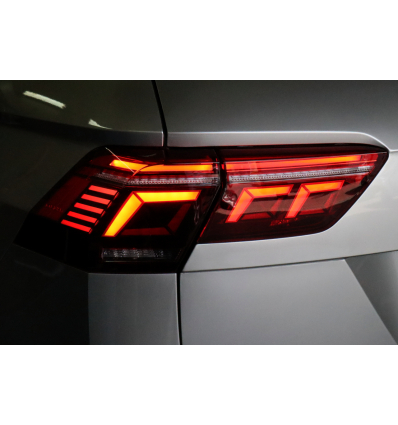 Fari LED posteriori facelift IQ con freccia dinamica - Retrofit kit - VW Tiguan AD1, AX1