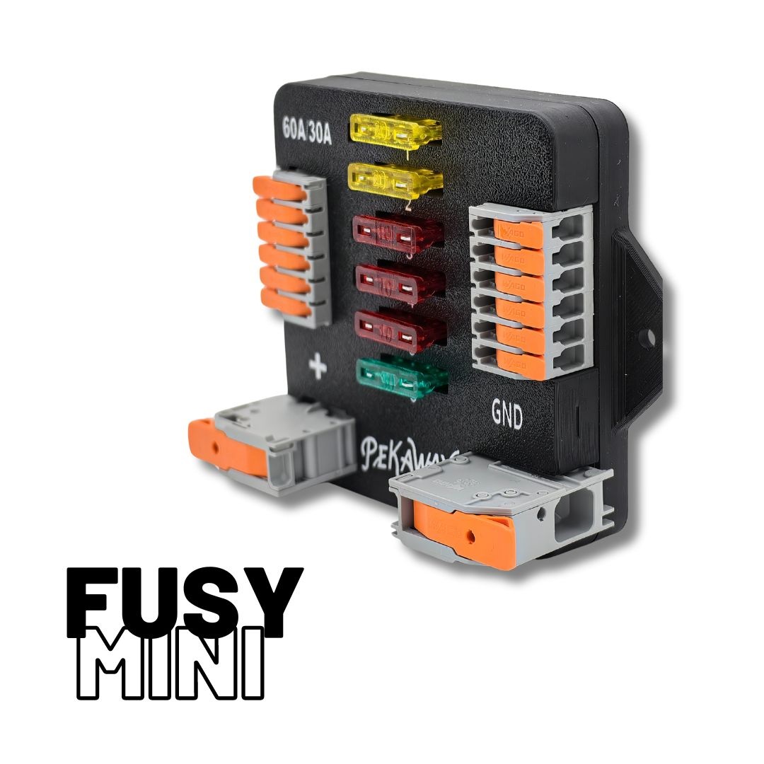 Dettaglio dei morsetti e dei fusibili del Pekaway FUSY Mini